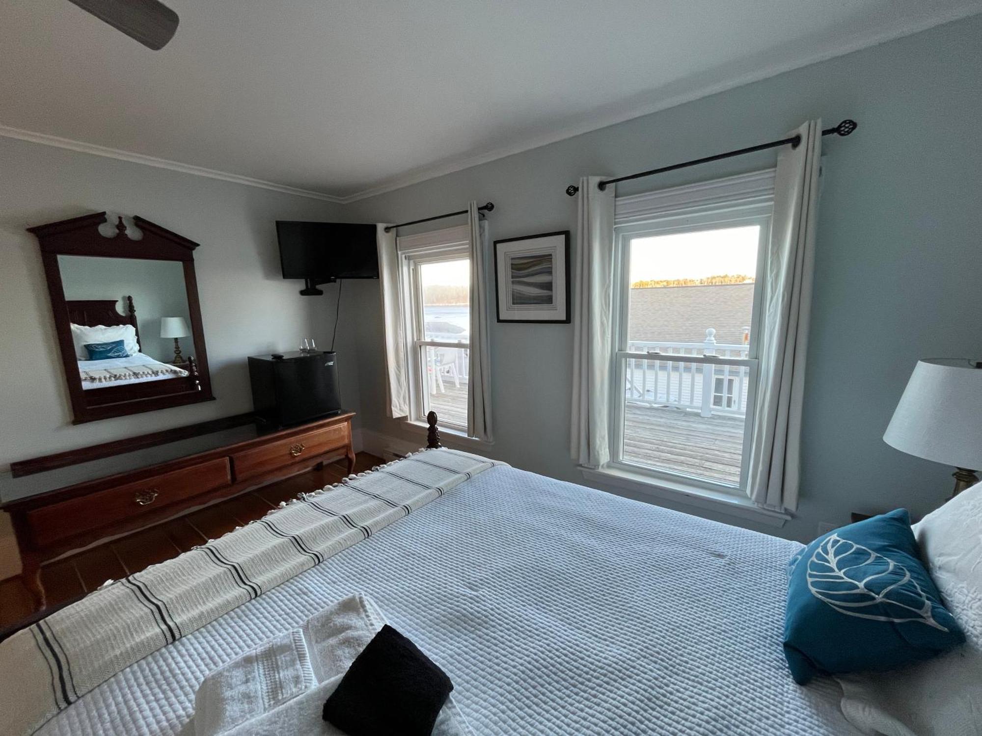 Spinneys Guesthouse & Beach Cottages Phippsburg Eksteriør bilde